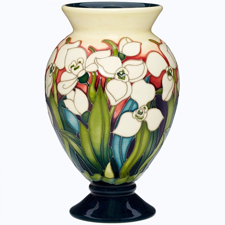 Moorcroft Polar Bear Vase 370/6